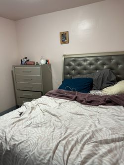 QUEEN BED SET, MATTRESS INCLUDED