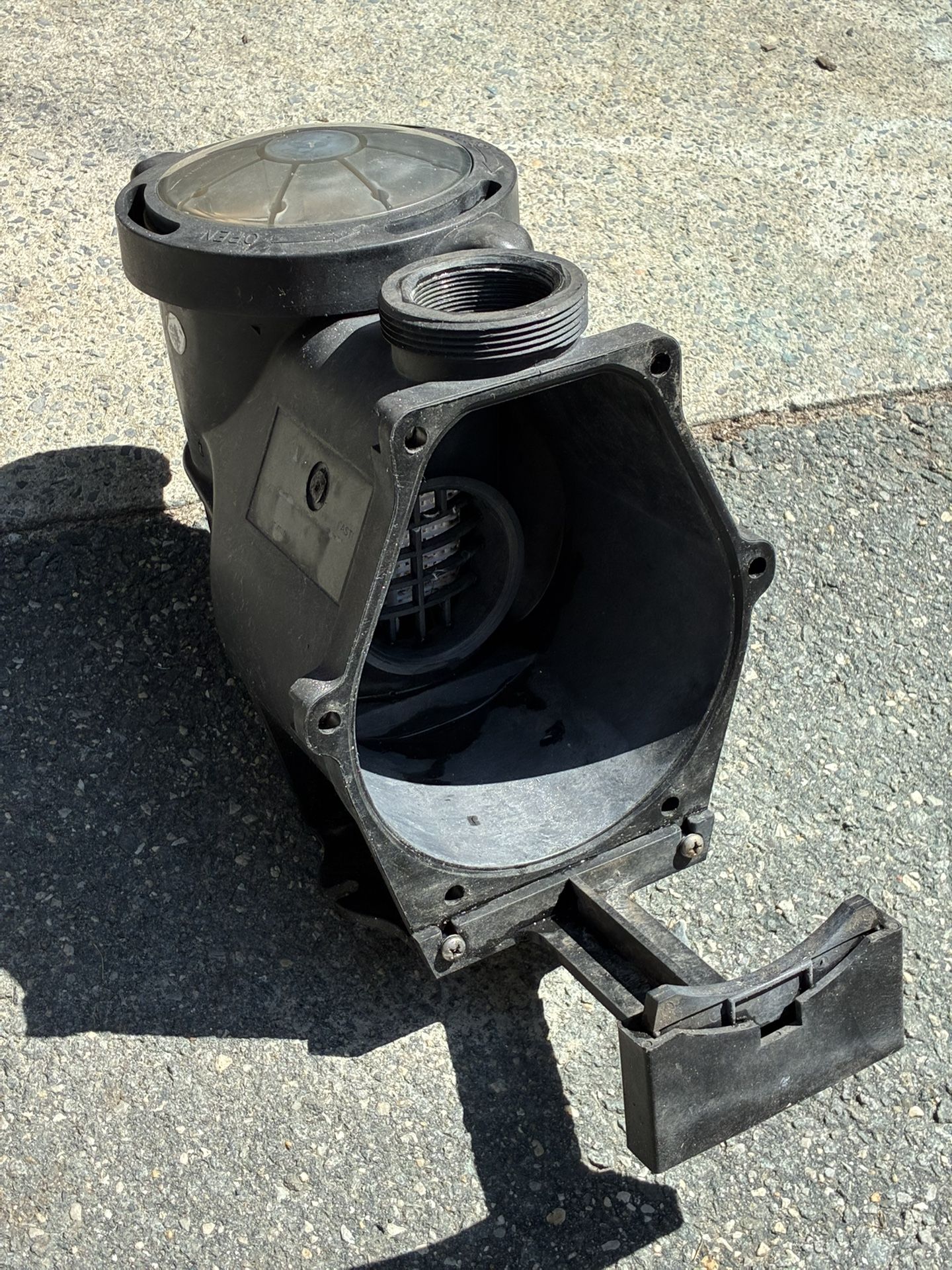Dohenys1 1/2 Horse Pump Housing