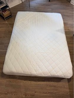 Queen Quilted White Mattress
