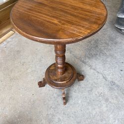 Antique Round Table