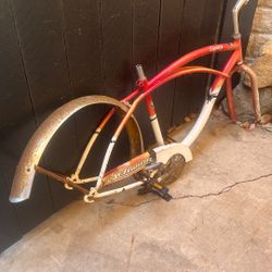 Metal Schwinn  frame needs small repair on back frame $75