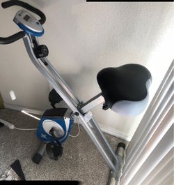 Fitness Folding Exercise Bike ! Free Desk Lamp new
