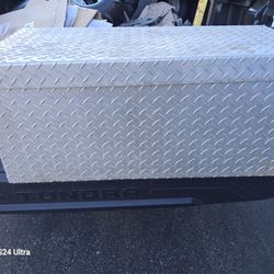 diamond steel plate box
