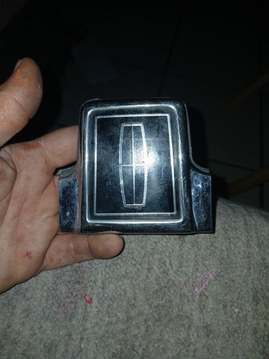 90 To 98 Lincoln Town Car Trunk Key Cover