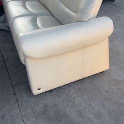 Safa Blanco En Buen Estado $100 Para Levantar 👍🏻