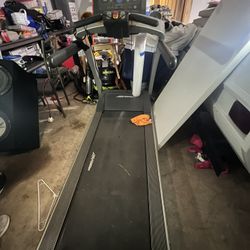 Life Fitness T-50 Treadmill 