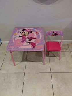 Folding Minnie Mouse table one Chair