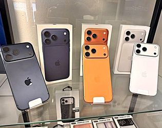 iPhone 17 Pro Max 256GB New Unlocked - under warranty | FlexEmarket Holidays Sale!