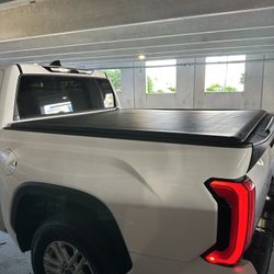 Toyota Tundra - Soft Roll Up Cover 