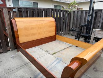 Regular king size bedroom set