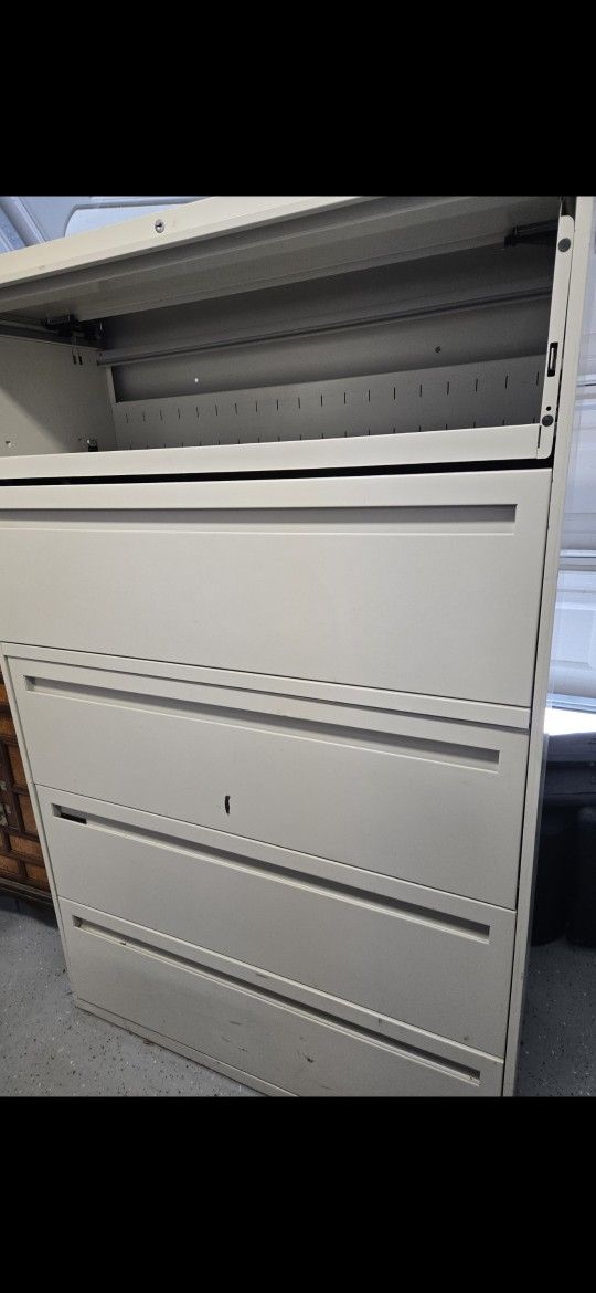 File Cabinet Very Good Condition