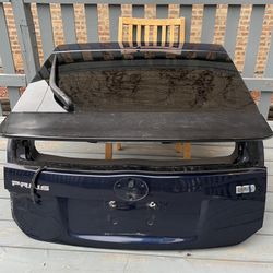 Prius 2010-2015 Trunk door (read description)