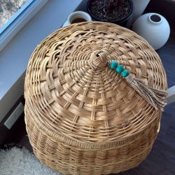 Large Lidded Basket 