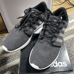 Adidas Women Size 9 1/2 