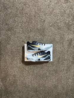 Nike Kobe 9 Mambacita Size 9