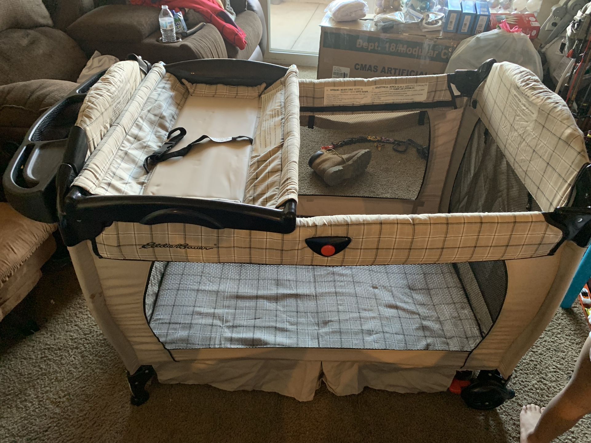 Eddie Bauer Play Pen