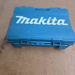 Makita Cordless Driver Drill Kit