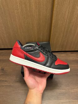 Nike air Jordan retro 1 low banned size 9