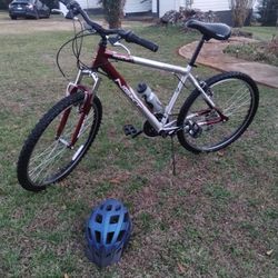 Like New, Next Amplifier Mountain Bike, Aluminum, 18 Speed, 26", Medium Size. 