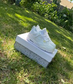 Jordan 4 size 6.5 women brand new never worn