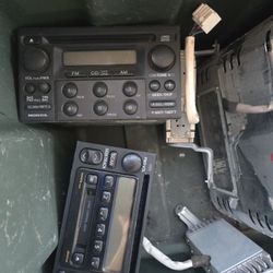 Lots Of Amps And Stereos For Parts Or Repair