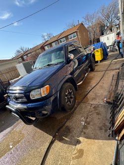 Toyota Tundra 4wd v8 SR5