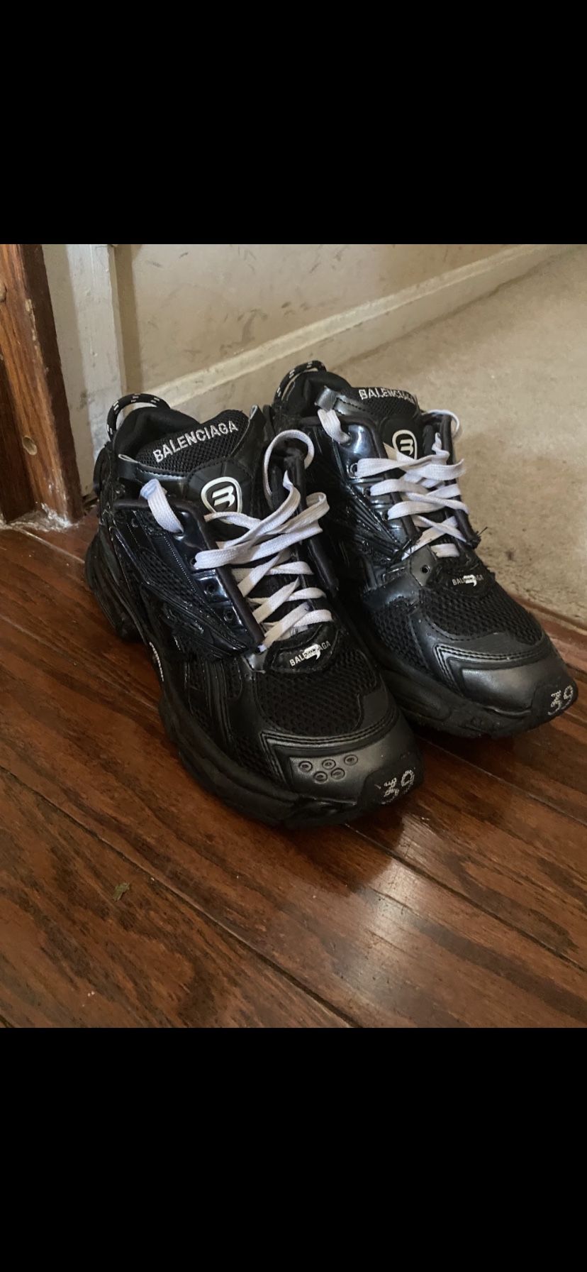 balenciaga runner