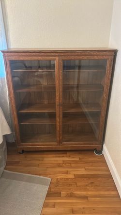 Book cabinet