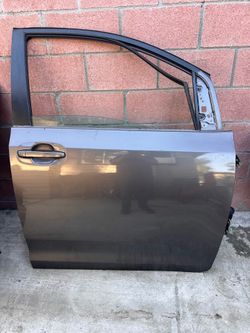 2011-2020 TOYOTA SIENNA FRONT DOOR