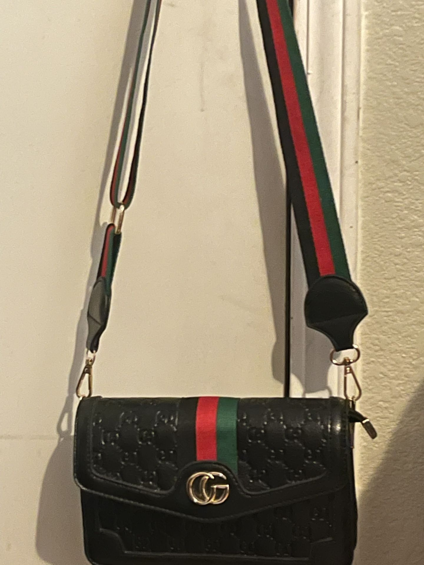 Authentic Vintage 1970s Gucci Purse 👜