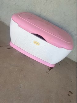 Toy box