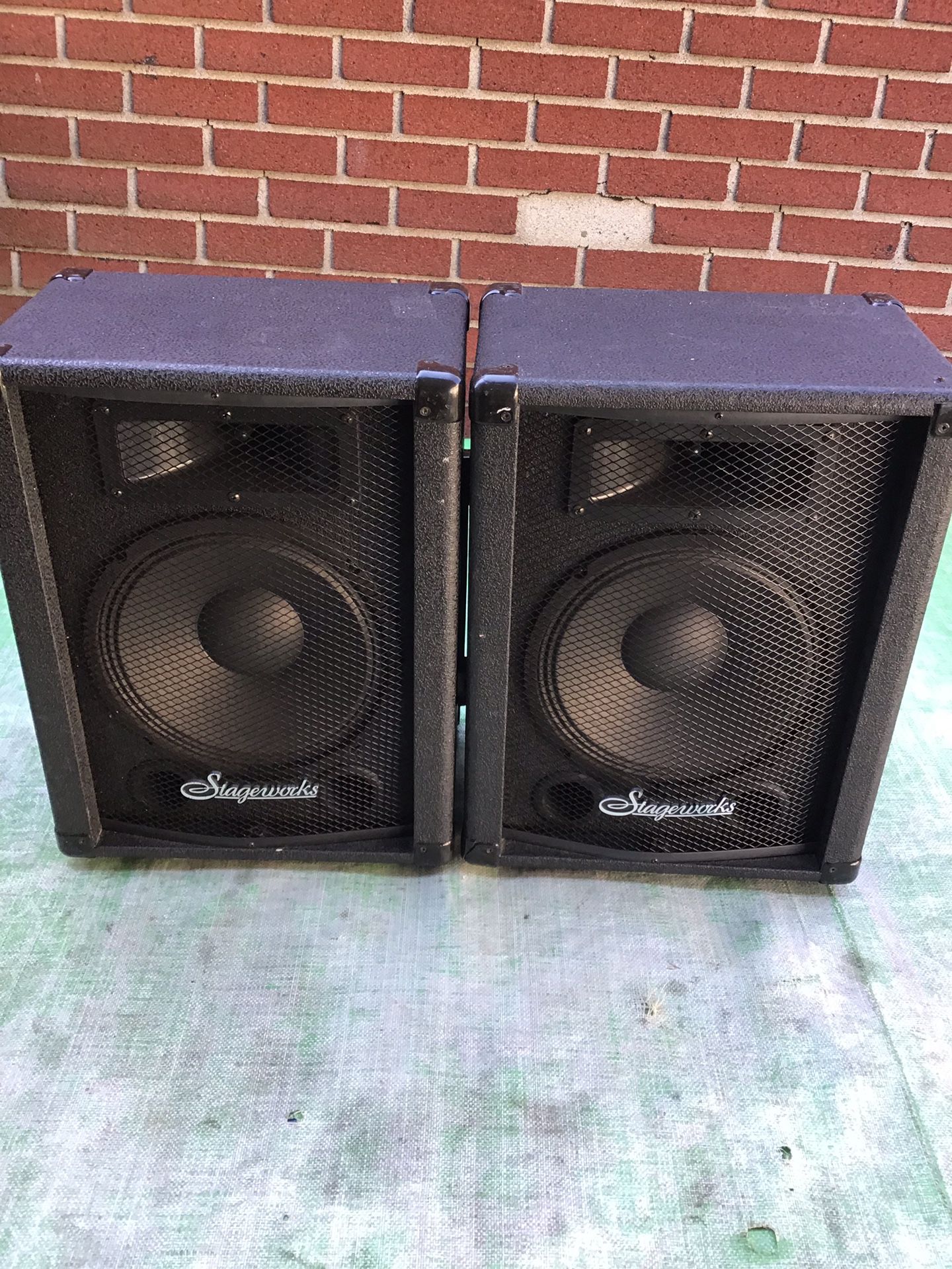 Stagewords Model LG-10 PA Speakers Speaker Pair 60W / 120W 8ohm - Live Audio 60 Watts per speaker, with a total of 120 Watts. Some more specs are: