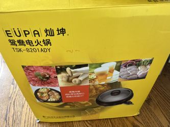 Hot Pot With Divider 220V