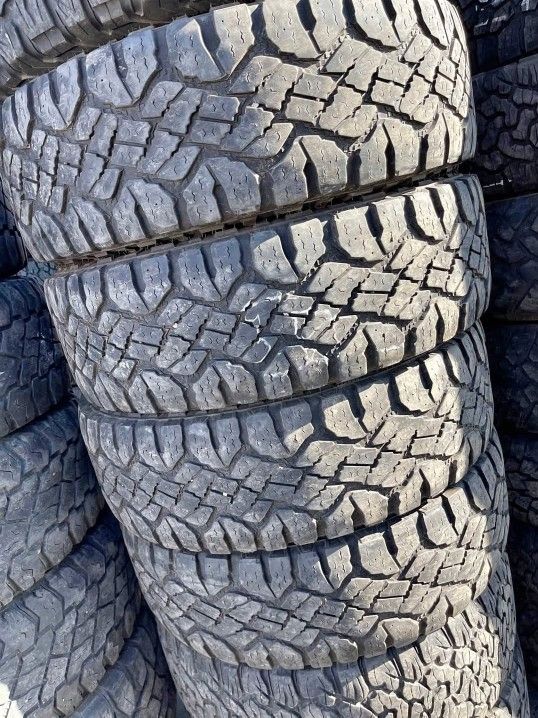 275 70 18 Tires Con 80% De Vida Las 4 De La Marca GOODYEAR