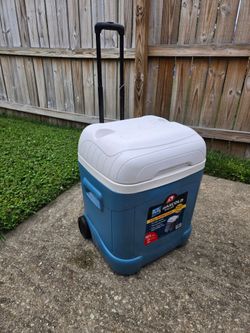 Igloo Max Cold 60qt Cooler On Wheels. "CHECK OUT MY PAGE FOR MORE DEALS "