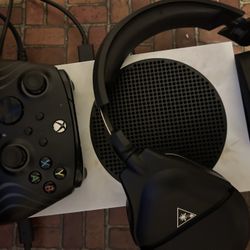 Xbox S Series With Turtle beach Headset