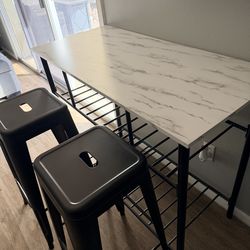 Bar Stools and Bar Height Table