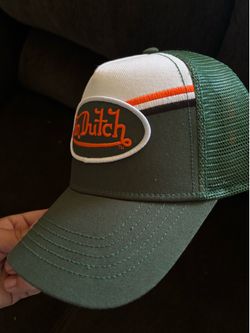 Von Dutch hat