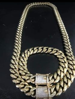 Cuban Link Set 14K Gold Plated Does Not Loses Color