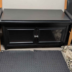 Heavy wood screen table