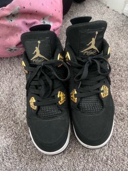 Air Jordan 4's "Royalty"