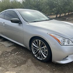 Nissan Infinity 2015 Q6OS