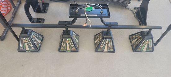 Stain glass light fixture
