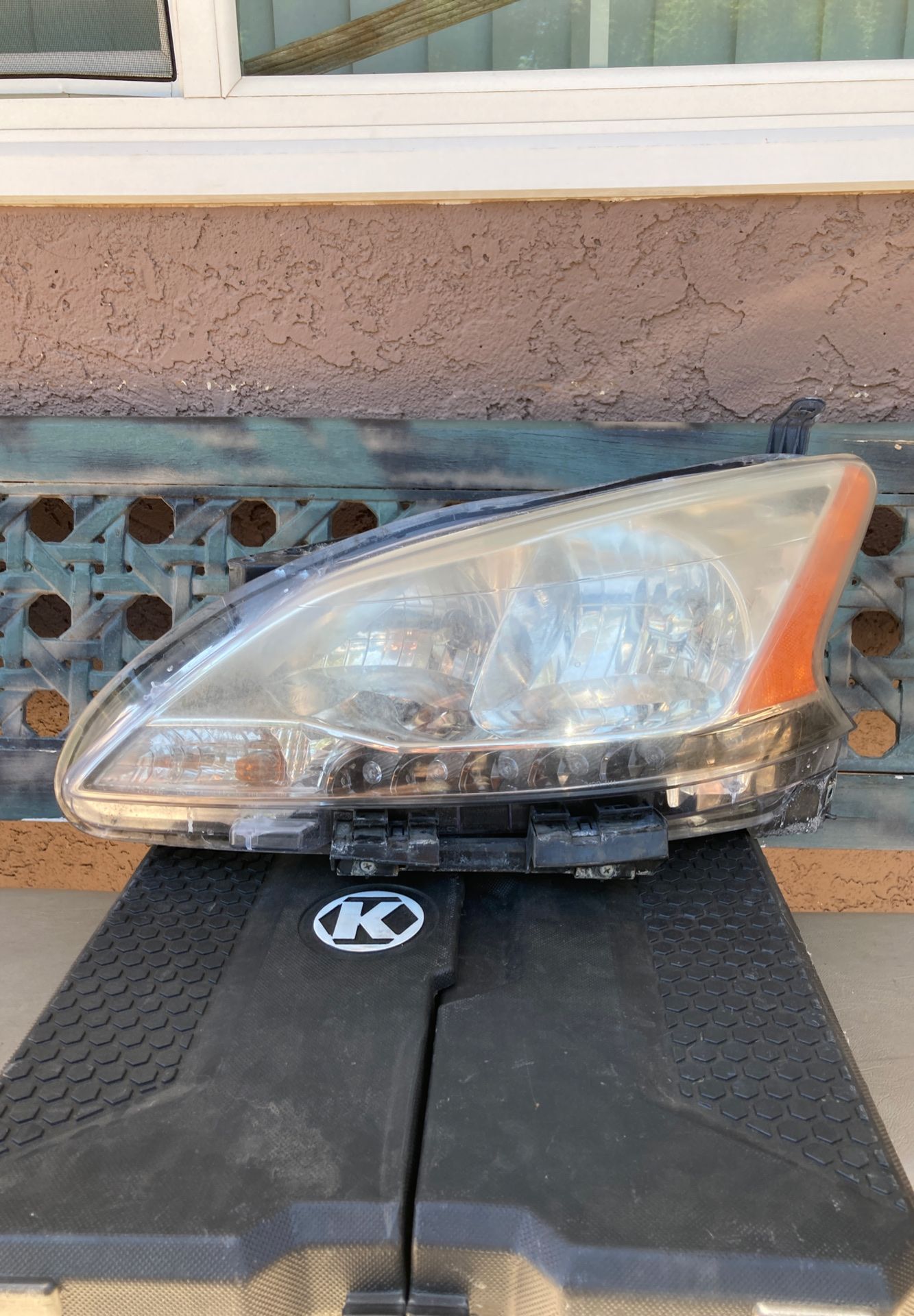 2013 Nissan Sentra driver side headlight