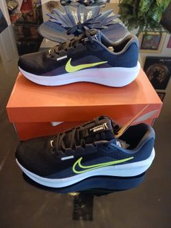 Men NIKE Downshifter 13 FD6454-007 Black/Volt/Anthracite/White Sz 10 Men