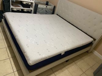 Sealy King size memory foam mattress medium firm