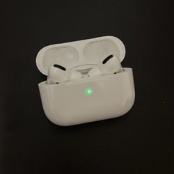 Apple AirPod Pros (1st Generation)  (2)