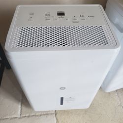 Dehumidifier 