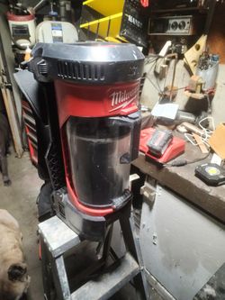 Milwaukee Bacpack Vacuum