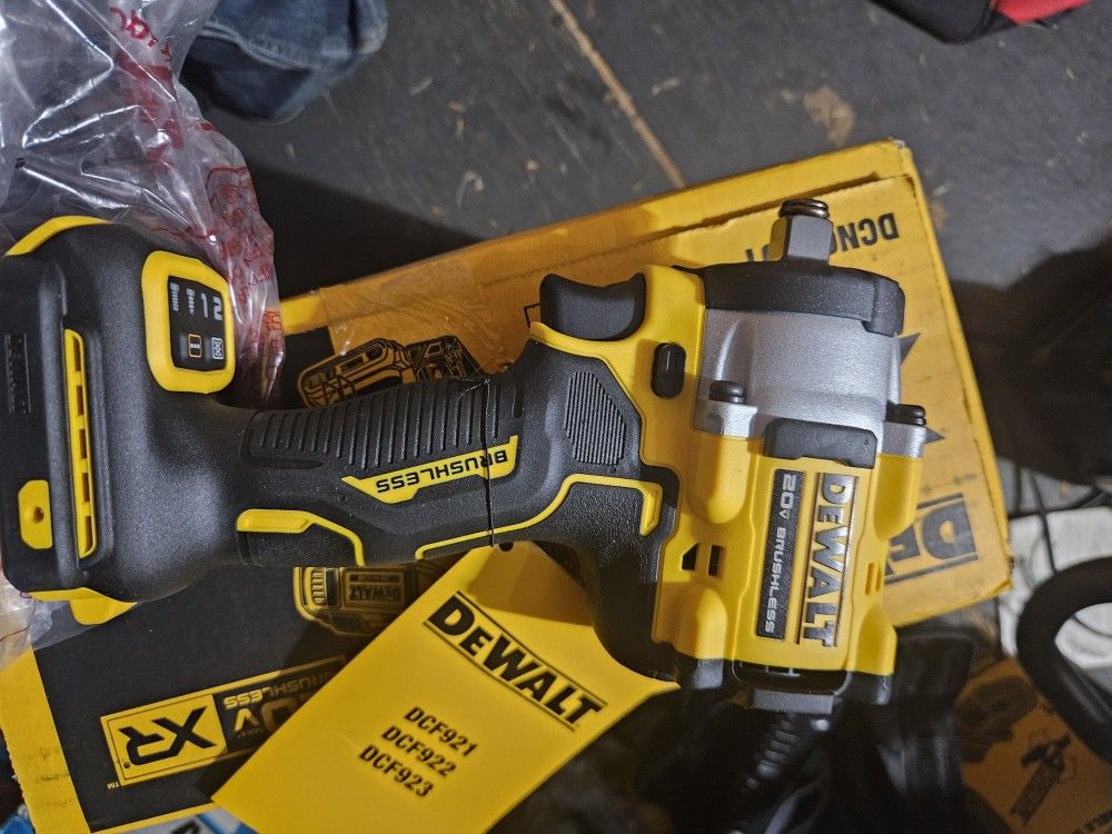 Dewalt ATOMIC 20V 1/2 in. Variable Speed Impact Wrench (Tool Only FIRM 130.00)